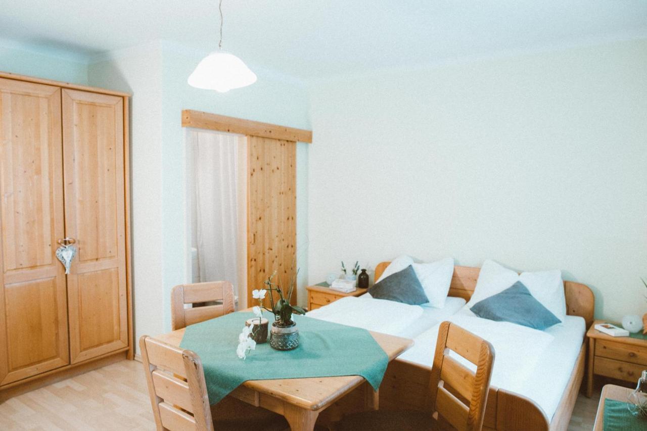 Gasthof Zum Gruenen Specht Oberzeiring Bagian luar foto